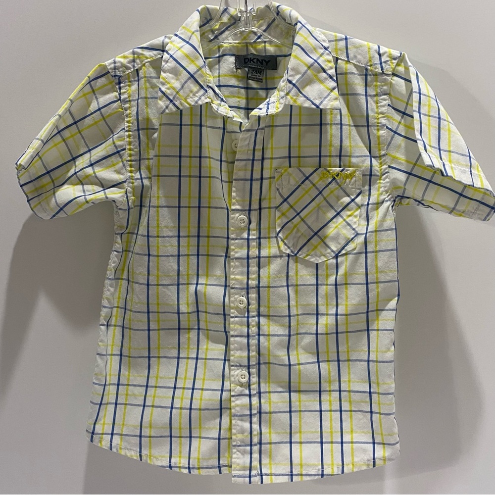 DKNY Boys 24M Button Down Short Sleeve White Shirt Blue Yellow Plaid Pocket Logo